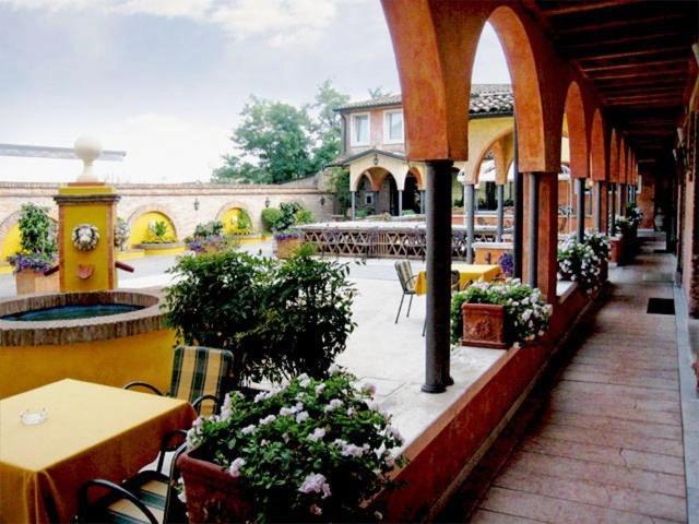 Hotel Il Chiostro Oppeano エクステリア 写真