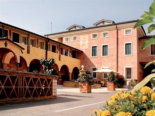 Hotel Il Chiostro Oppeano エクステリア 写真