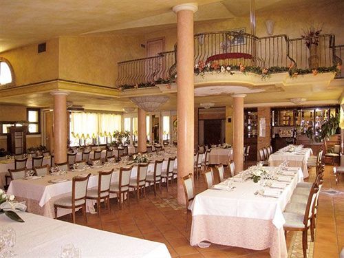 Hotel Il Chiostro Oppeano エクステリア 写真